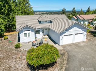 652 Fox Hollow Rd, Sequim, WA 98382