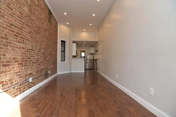 Rented by Compass | media 16