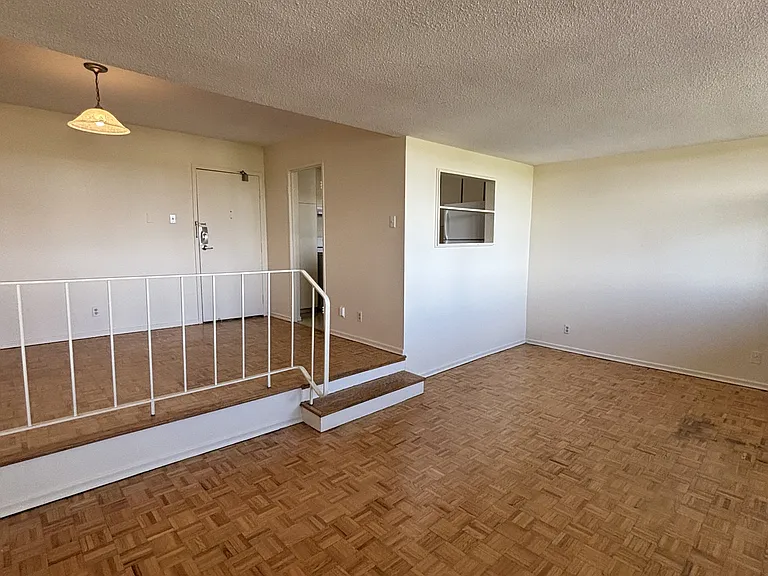 70 McEwen Ave #1106 — Photo 4