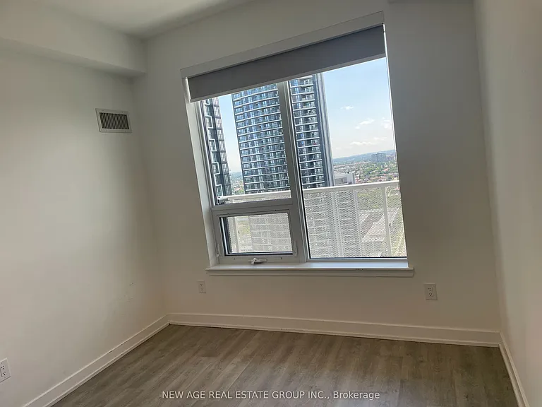 5105 Hurontario St #2107 — Photo 7