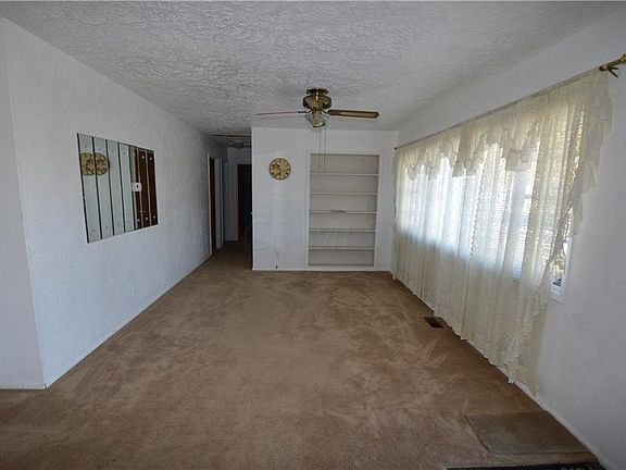 2nd image of 519 W Parkwood Ave