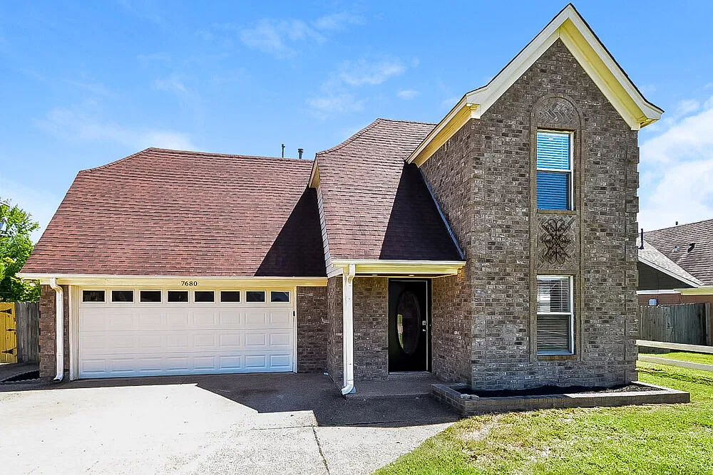 3 bed, 2.5 bath, 1527 sqft, $1,770 — Photo 1