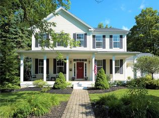 52 W Elizabeth St, Skaneateles, NY 13152