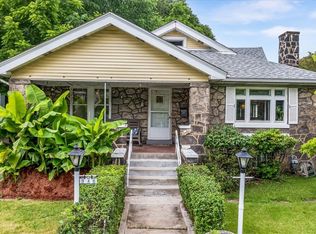 946 Davis Ave, Pittsburgh, PA