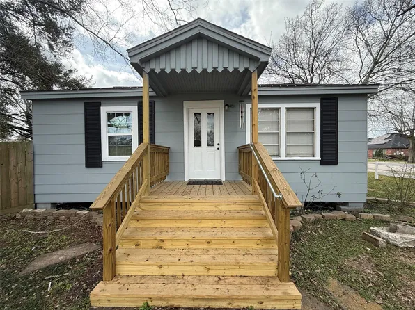 4114 Victoria Ave, Dickinson, TX 77539