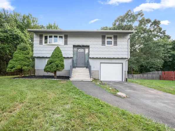 197 Lincolndale Drive, Waterbury, CT 06704