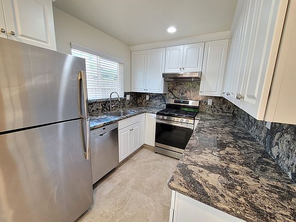 4th image of 636 Keats Ct