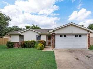 448 Park Center Blvd, Saginaw, TX 76179