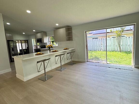 4th image of 1306 NW 125th Terrace