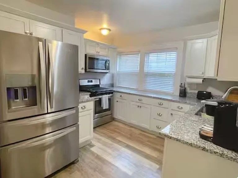 16818 Kenyon Rd — Photo 3