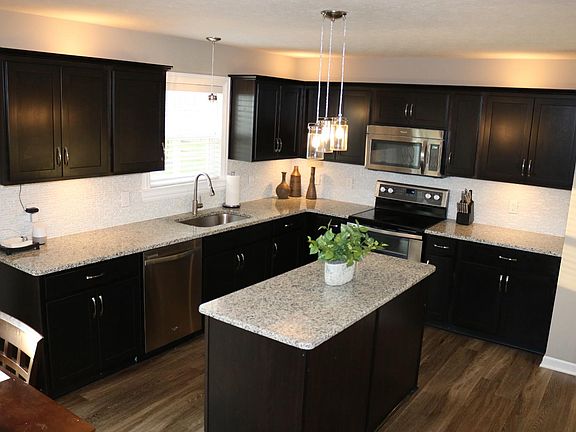 4th image of 5809 Sedgemoor Dr