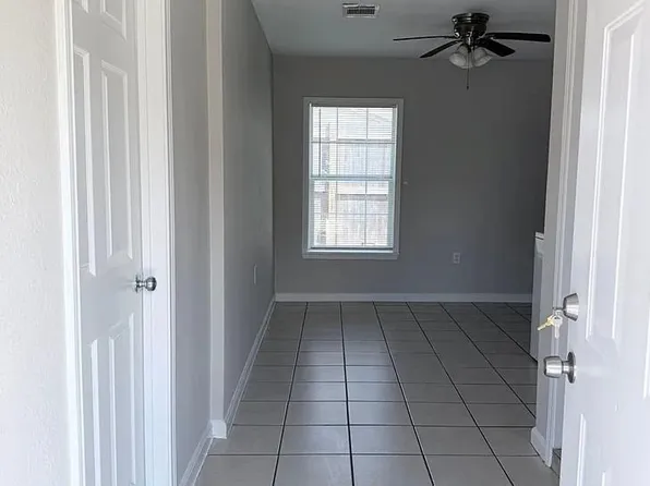 909 Rittenhouse St, Houston, TX 77076