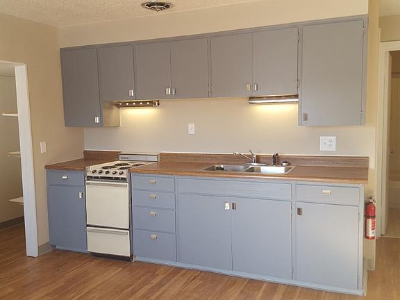 2nd image of 548 2nd St APT 4