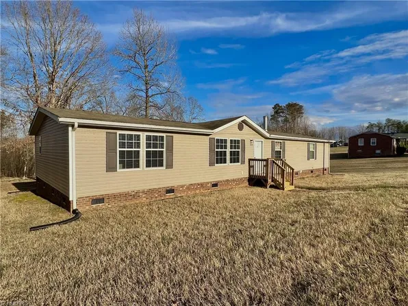 2262 State Highway 57 N, Milton, NC 27305