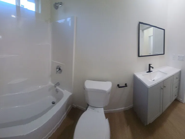 550-554 556 Foothill Blvd — Photo 94