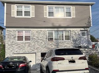 19 General Karge Ct, Elizabeth, NJ 07202