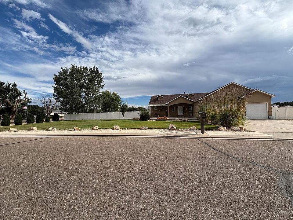 1st image of 27810 Spaccamonti Ct