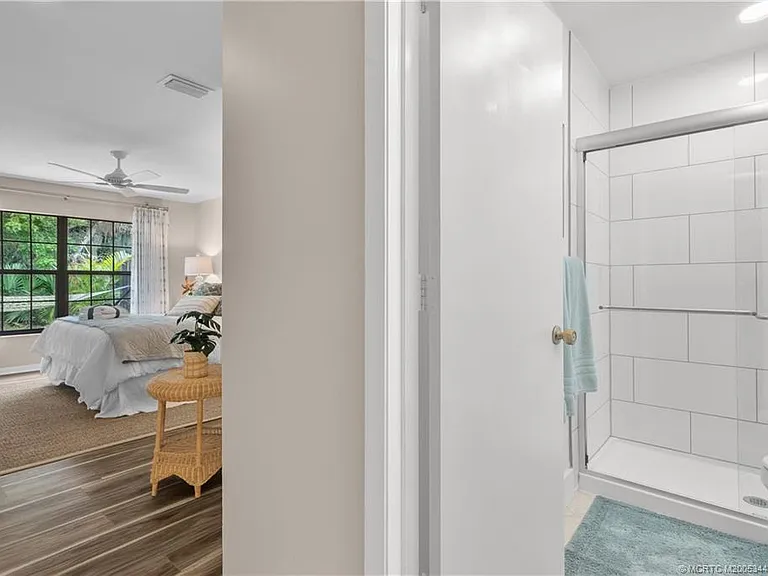 1544 SW Silver Pine Way #104-F — Photo 19