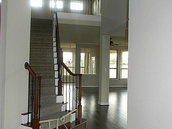 WELCOMING ENTRY