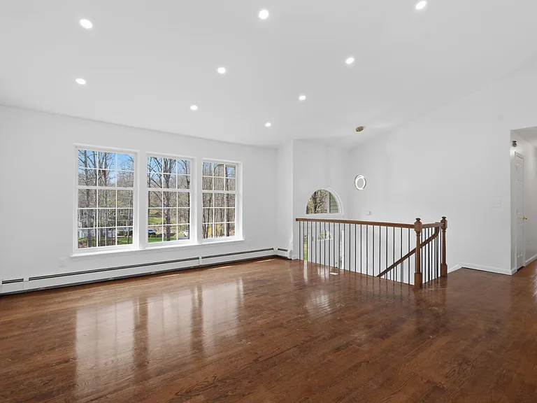 600 Twin Arch Rd — Photo 10