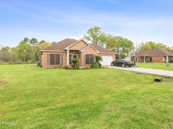 1005 Bridgetowne Ln, Breaux Bridge, LA 70517