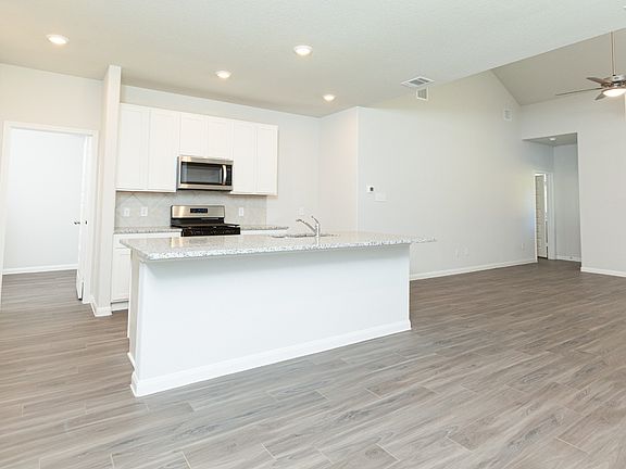 Dining Area to Kitchen