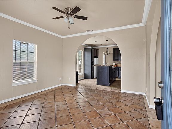 4th image of 1200 SW 23rd St