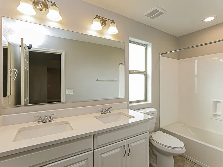 4819 W Saint Anne Ave — Photo 12