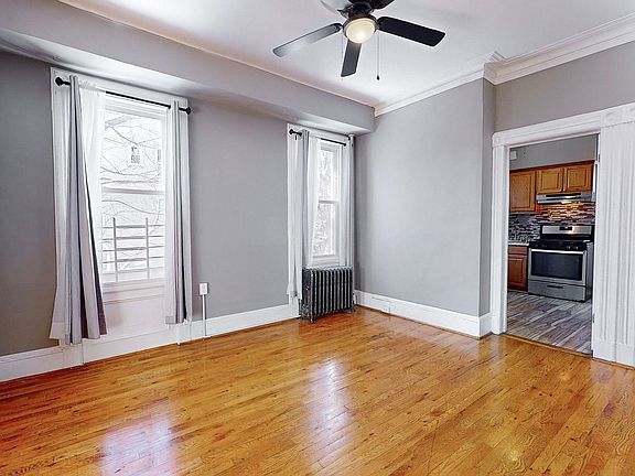 4th image of 20 Linden Ct #2
