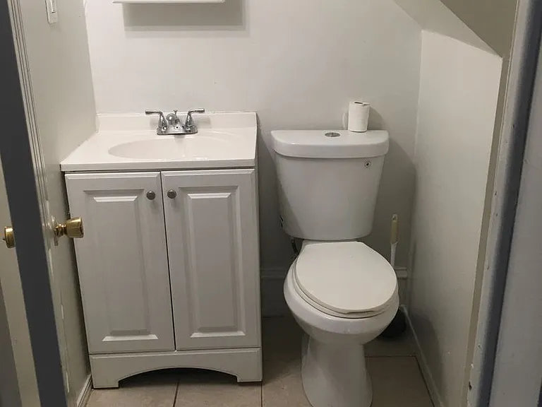 708 West Marshall Street — Photo 5
