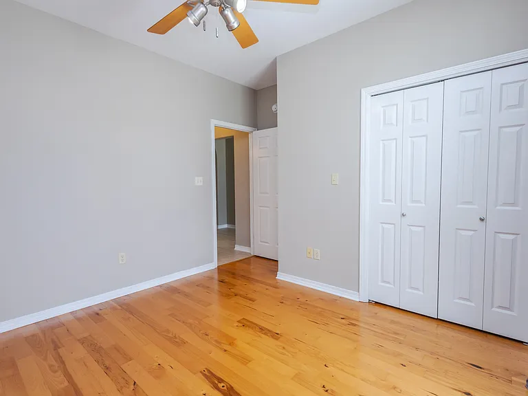 5805 Dunbar Cir — Photo 5