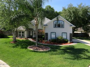 5472 London Lake Dr, Jacksonville, FL 32258