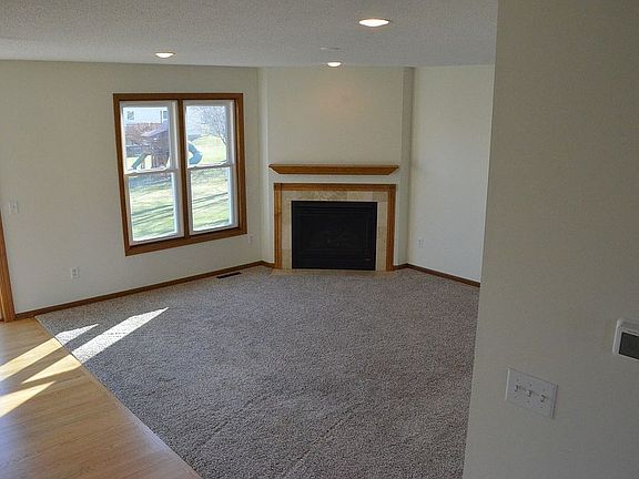 Family Room & Gas Fireplace