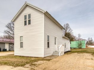 112 W 6th St, Evart, MI 49631