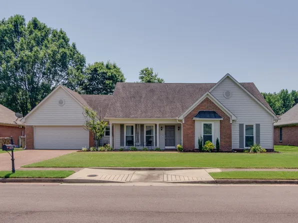 8703 Old River Rd, Cordova, TN 38018