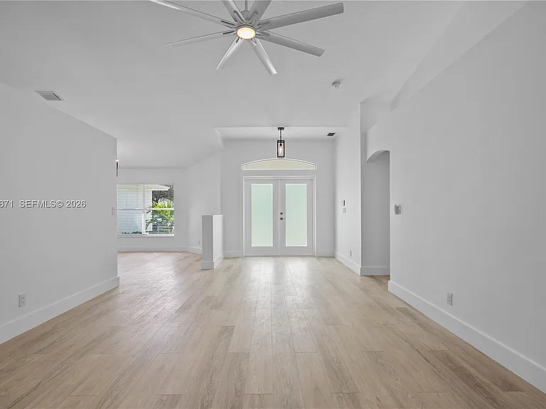 5923 Loxahatchee Pines Dr — Photo 38
