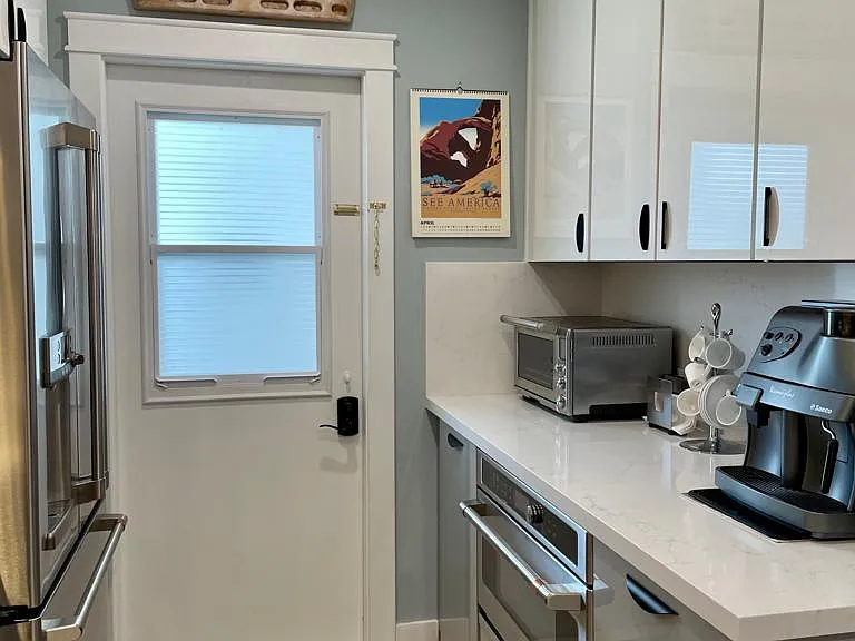 800 E Camino Real #310 — Photo 18