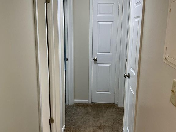 4th image of 127 Newell St #1