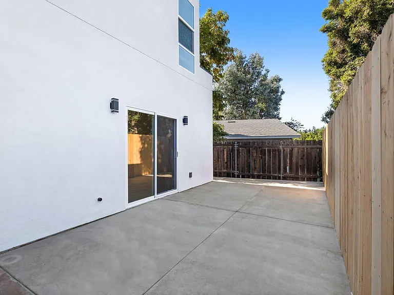 5247 Rincon St — Photo 6