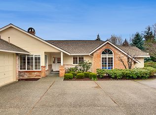 18634 6th Ave SW, Normandy Park, WA 98166