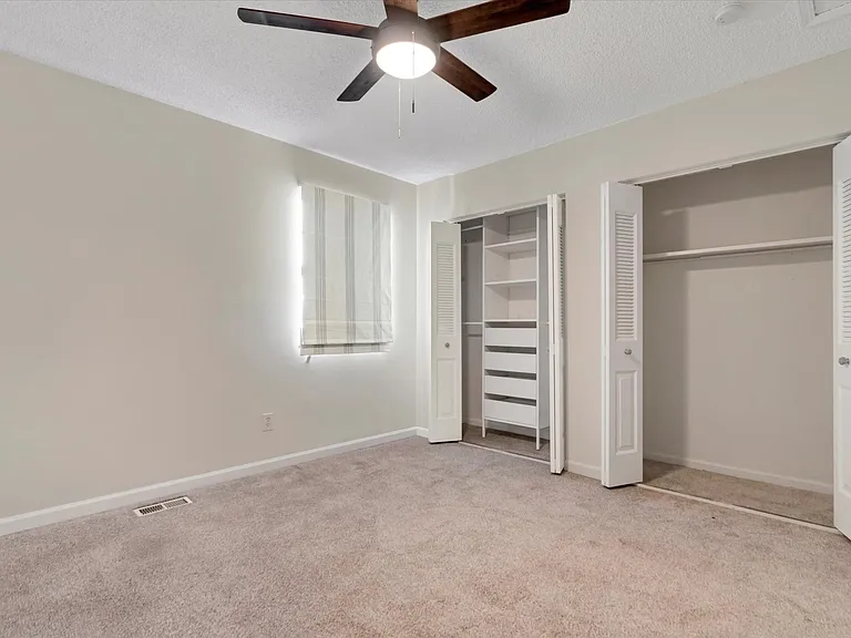 9083 W Swan Cir — Photo 10