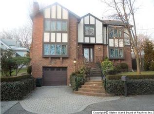 401 Edinboro Rd, Staten Island, NY 10306