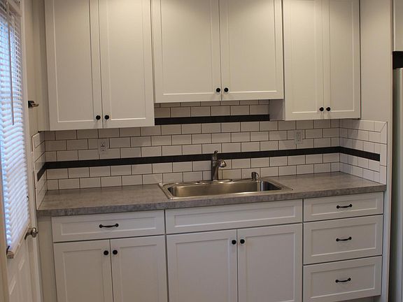 2nd image of 24 Gould St