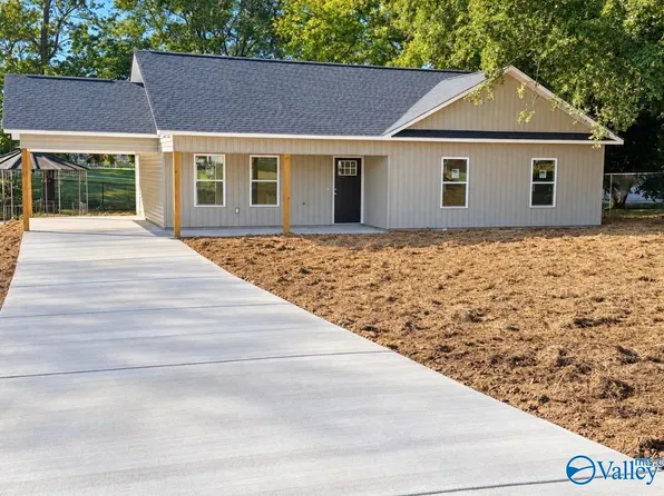 806 Nelson Rd, Albertville, AL 35950