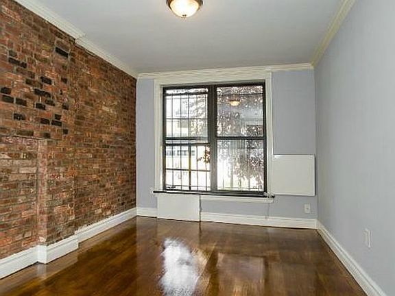 4th image of 444 W 52nd St APT 1W