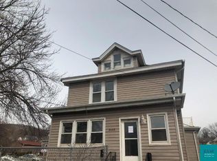 3105 W 3rd St, Duluth, MN 55806
