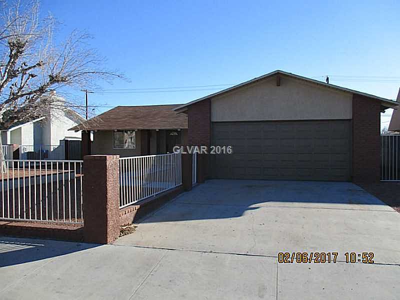 1st image of 400 N Torrey Pines Dr