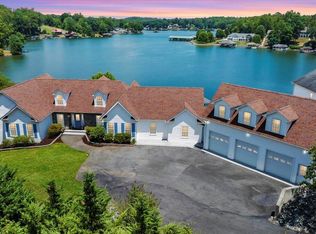 300 Egret Dr, Union Hall, VA 24176