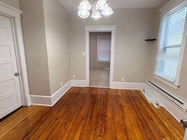 310 Neville St FLOOR 2