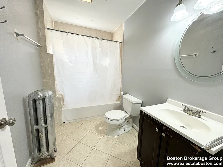 25 Sudan St #3 — Photo 8